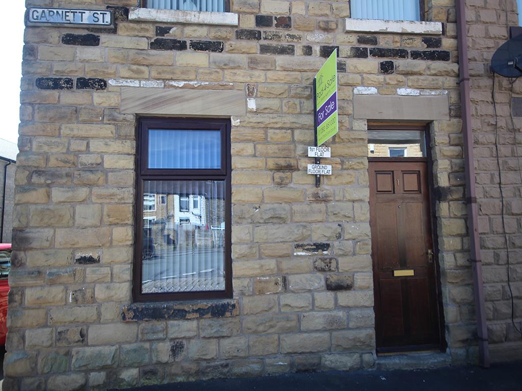 1 bedroom flat For Sale in Barrowford - IMG_2731.jpg